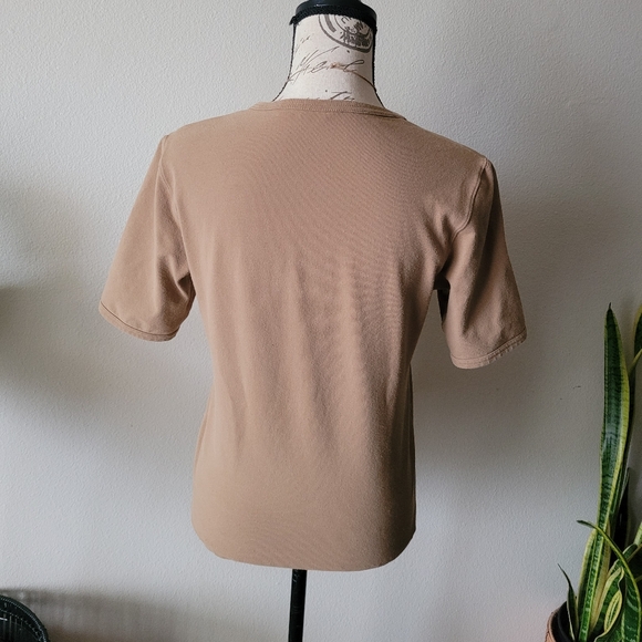 🖤Uniqlo Tee - Picture 5 of 8